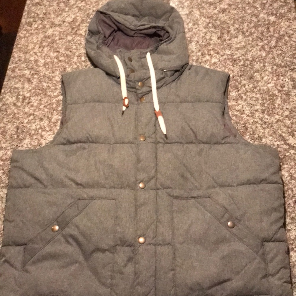 Old Navy Puffer Vest